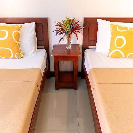 Dinah'S Tourist Inn Puerto Princesa Kültér fotó